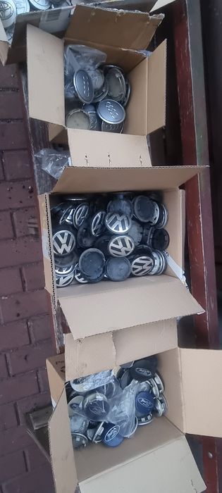 Dekielki do felg aluminiowych Volvo peugeot citroen nissan toyota vw