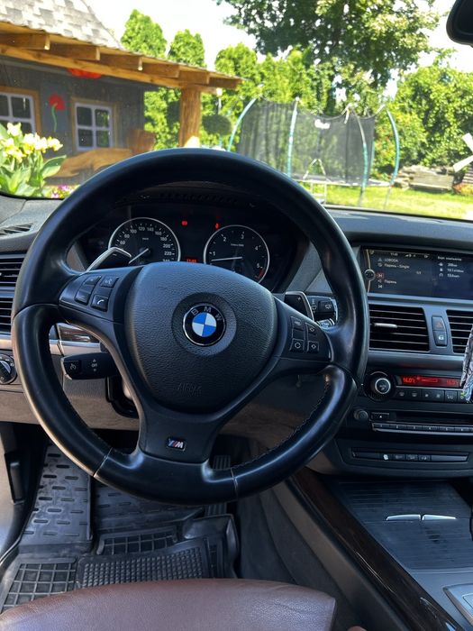 BMW E70 X5 M 3.0D