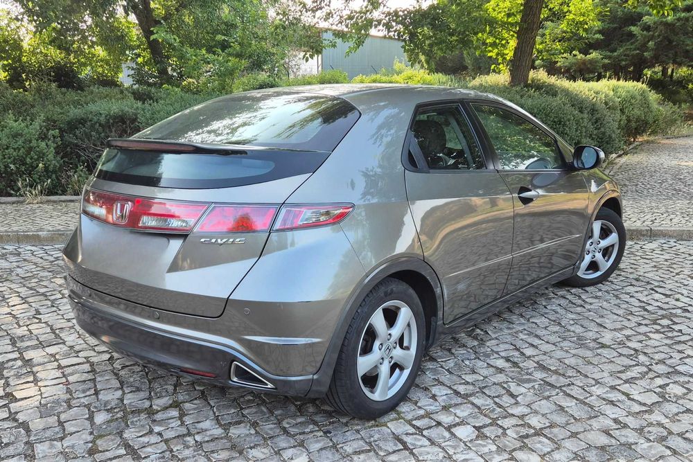 Honda Civic 1.4 i-VTEC  |  2009