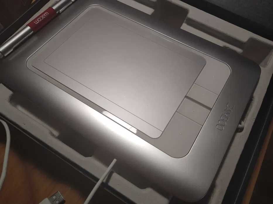 GRAFICZNY Tablet Bamboo Wacom Fun Pen & Touch CTH-461