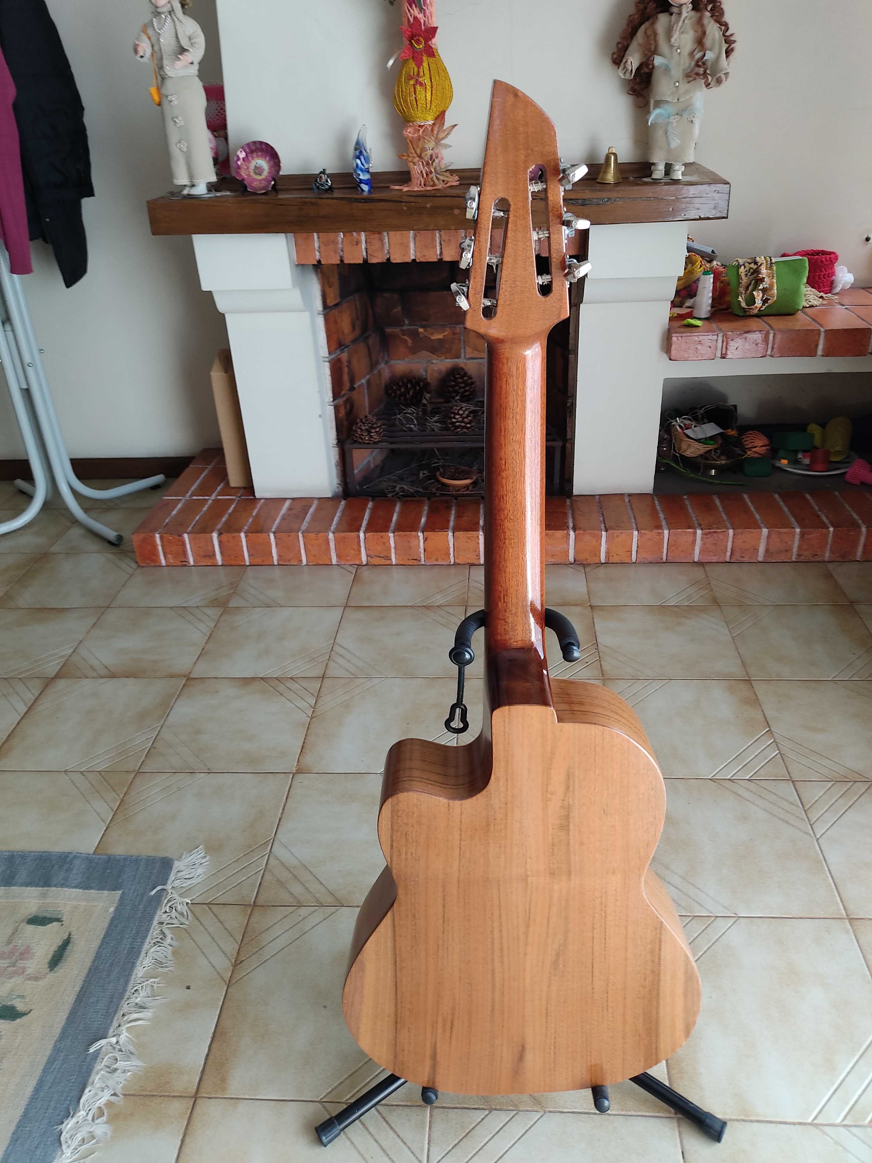 Guitarra de Luthier para cordas de nylon ou aço garantia 3 anos