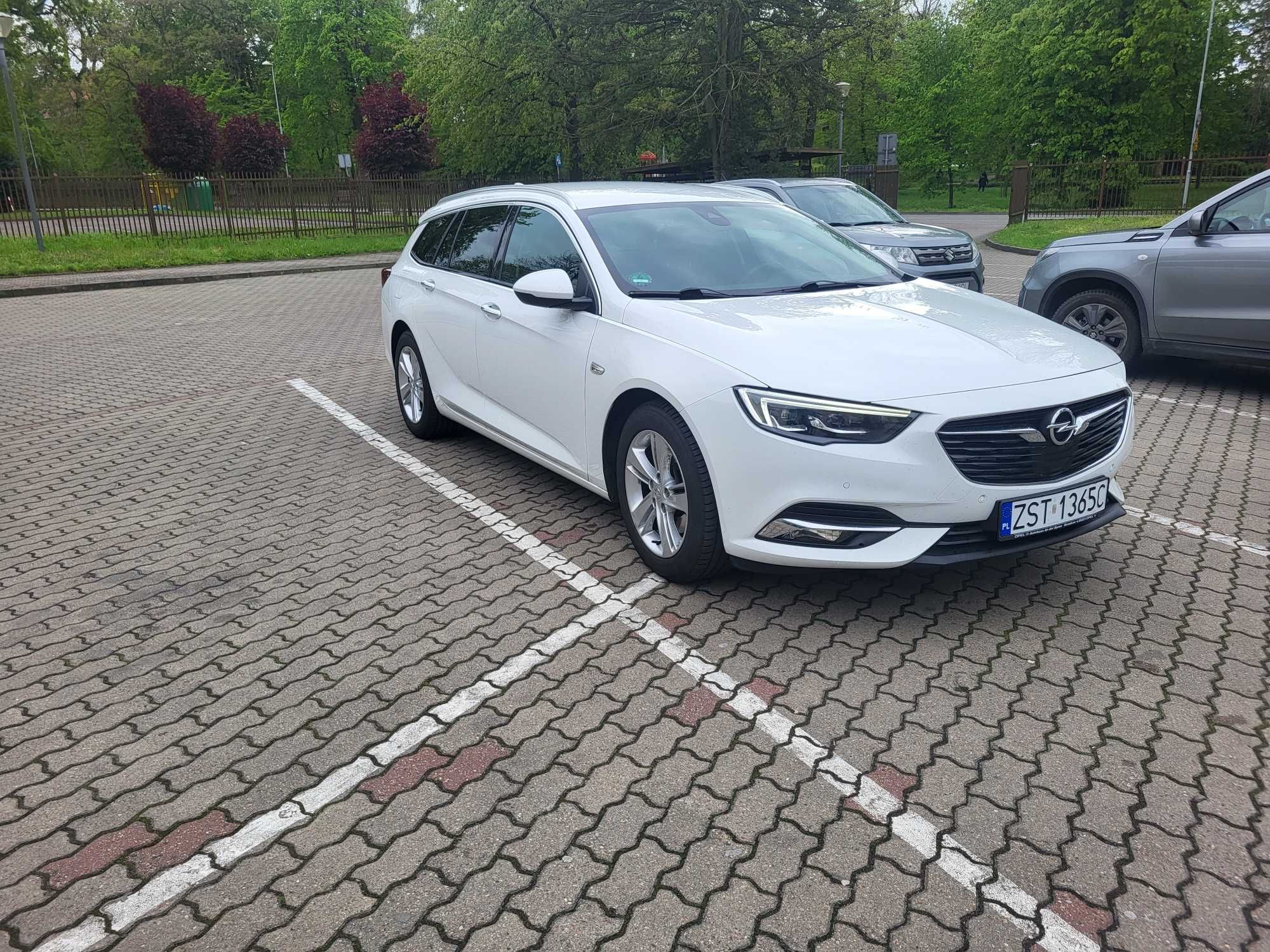 Opel insignia 4x4 zarejstrowany oplacony. Wiecej zdjęć pod nr.tel.