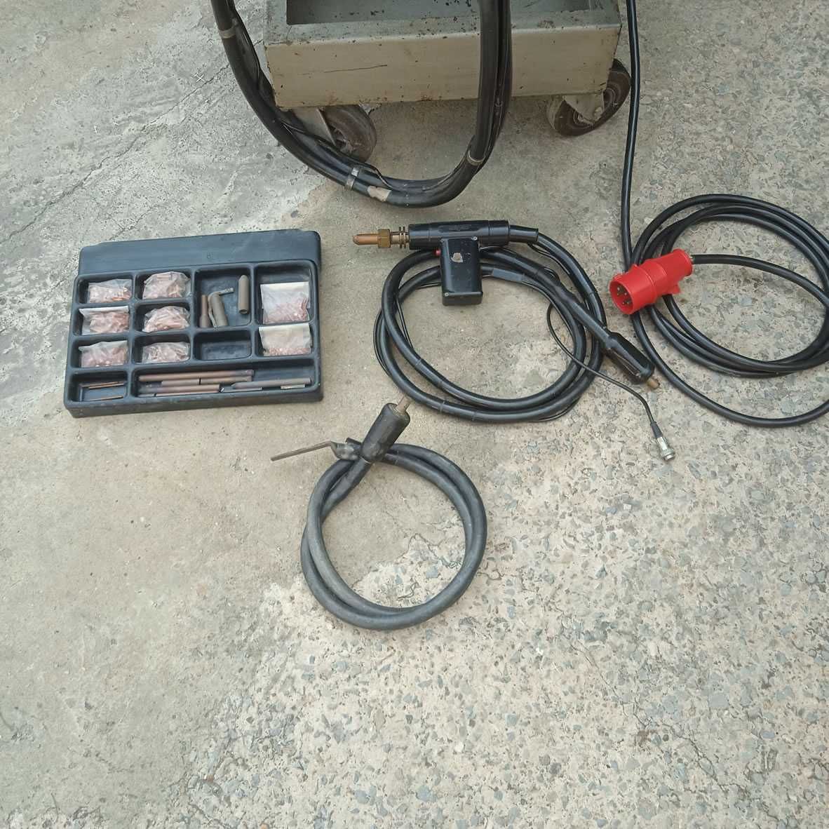 máquina para soldar por ponto (ELEKTRON M6)