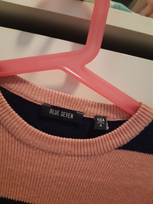 Sukienka sweterek 104