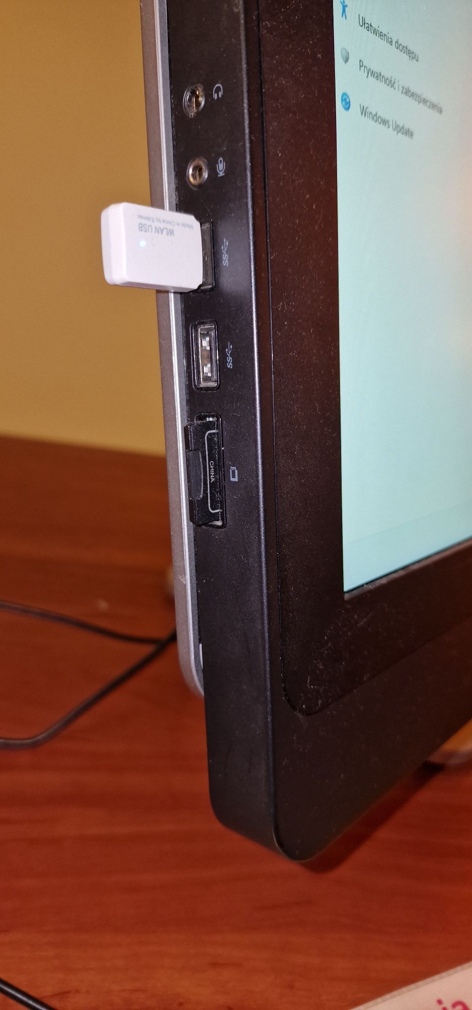 Dell Optiplex 9020 typu AIO z SSD i Windows 11!