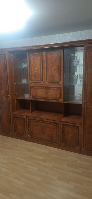 Мебельна стінка б/в