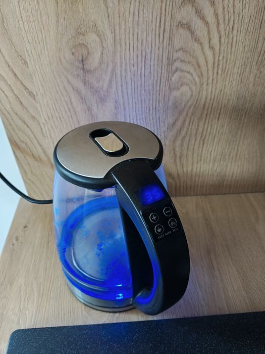 Czajnik elektryczny Bass