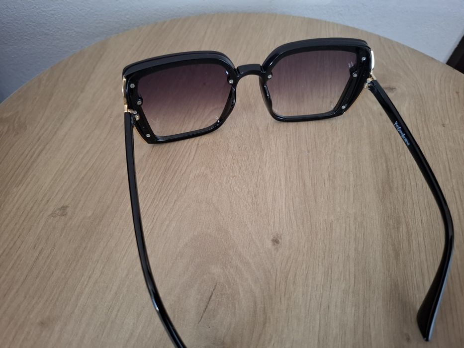 Okulary przeciwsłoneczne Saint Laurent