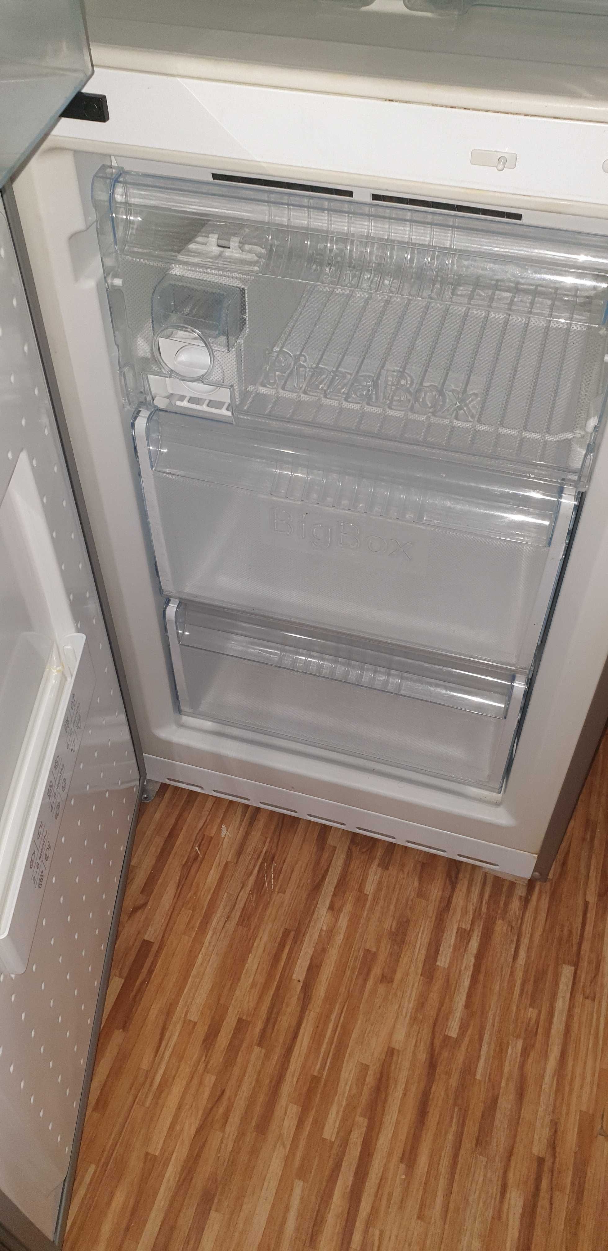 Lodówka BOSCH No Frost KG49EA