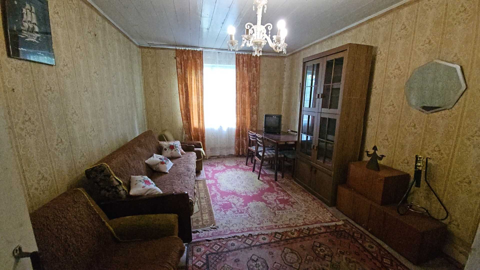 Цікавий будинок в селі Сулимівка - з басейном. Є ВІДЕООГЛЯД.