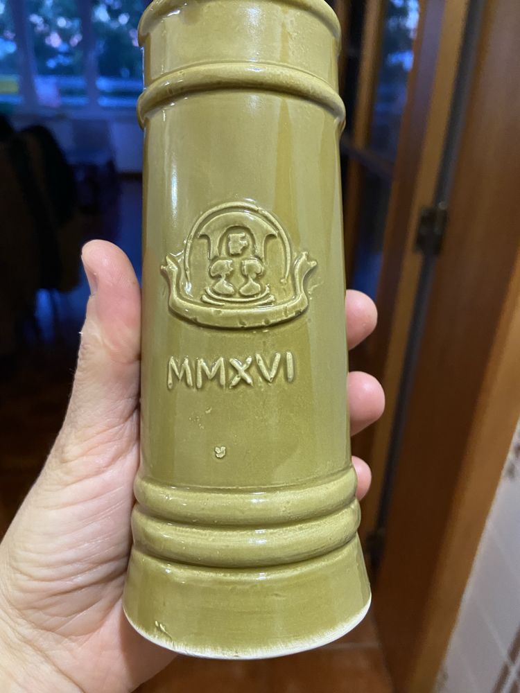 Copos de cerâmica