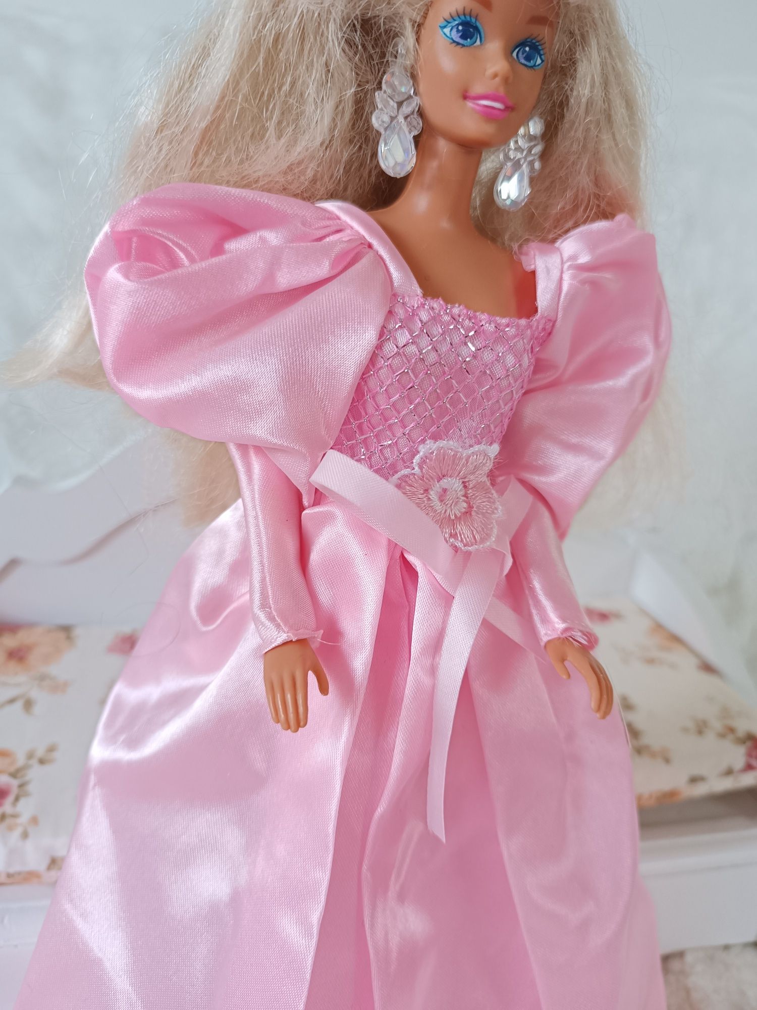 Suknia dla lalki Barbie vintage różowa perłowa z bufkami sukienka