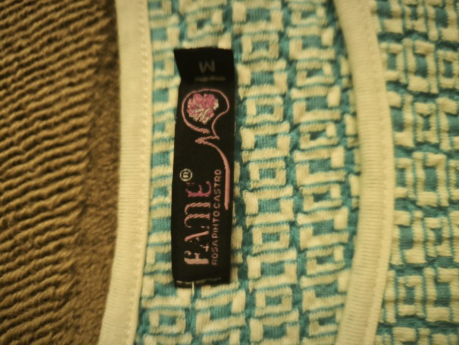 Vestido confortável que não encorrilha