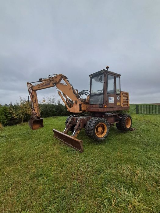 Koparka case JCB Volvo minikoparka