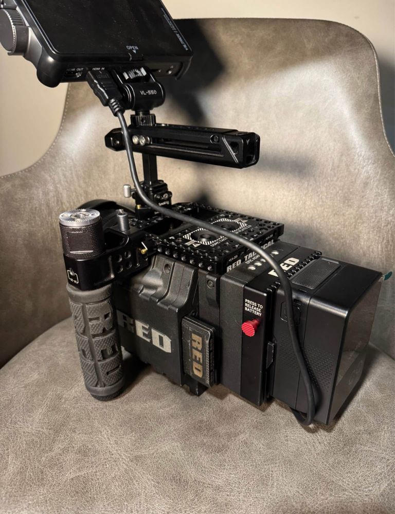 Red Epic-X (Mystherium X Sensor) + Rokinon 1.5t