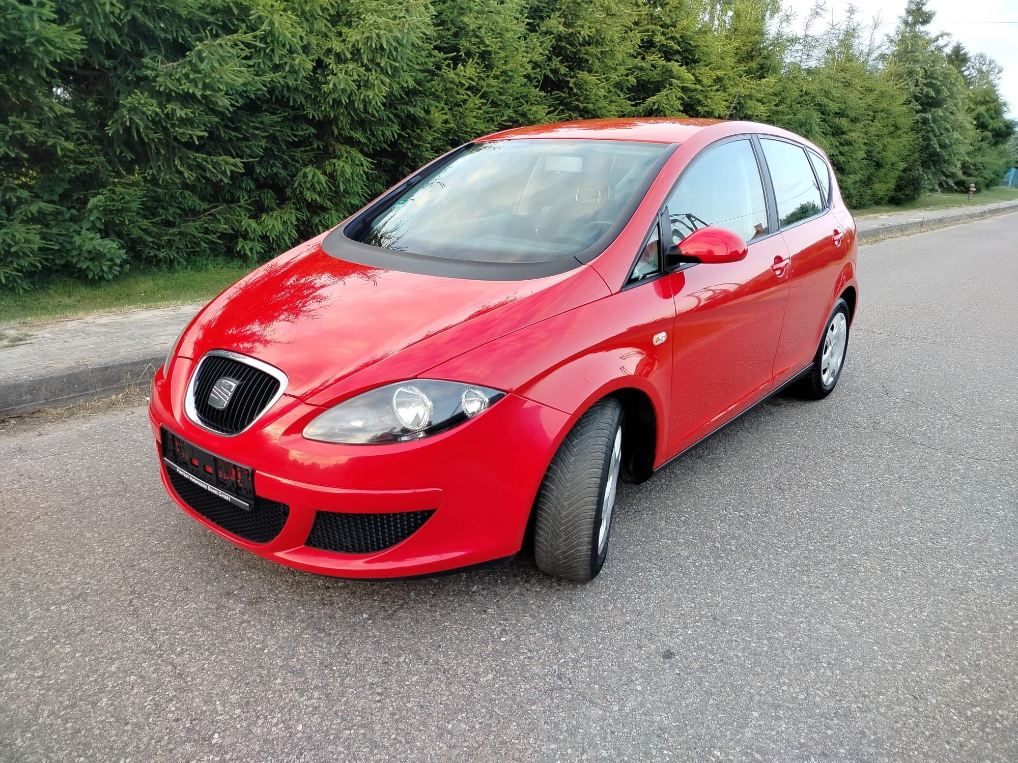 Seat Altea czerwony