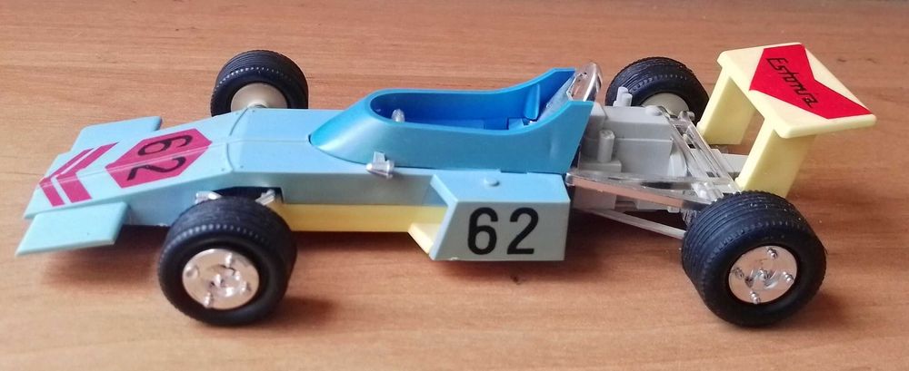 игрушка автомобиль машина модель