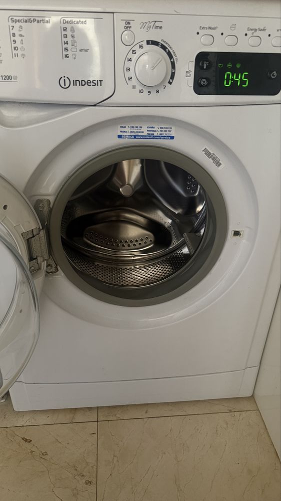 REPARAR OU PEÇAS Máquina de lavar roupa 7kg INDESIT EWE 71252