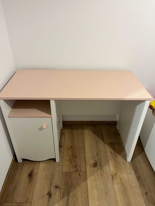 Biurko dziecięce z serii MIA – Agata Meble