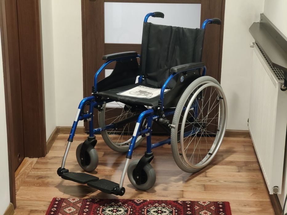 Wózek inwalidzki Vermeiren D200P aluminiowy stop lekki