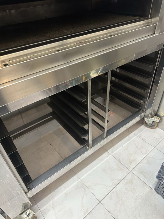 Forno de pizza Ramalhos com estante