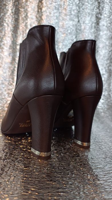 Кожаные ботильоны