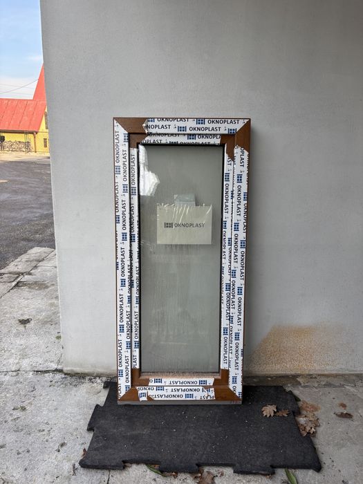 Oknoplast 64x140 cm