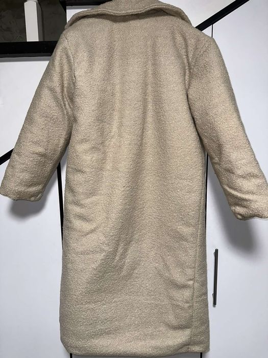 Продам зимове пальто бежеве вовняне з підкладкою