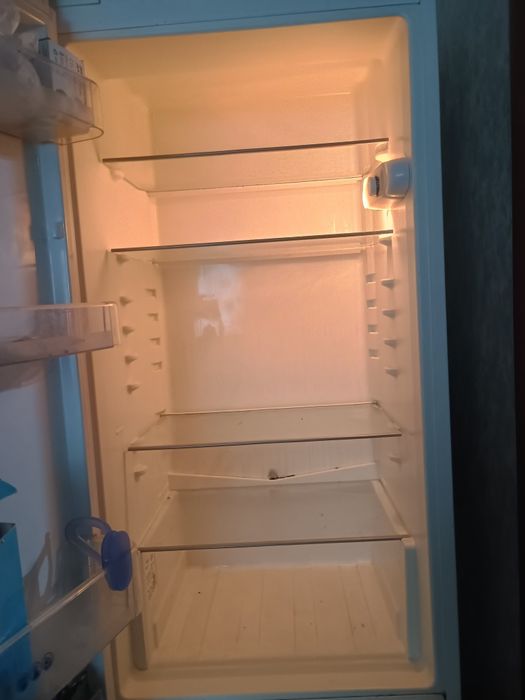 Продам робочий холодильник