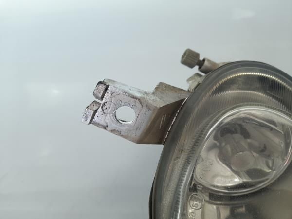 Farol nevoeiro frente direito PEUGEOT 206 (2A/C)