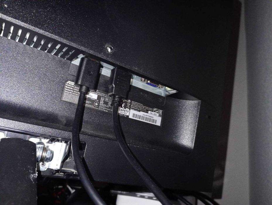 Monitor ASUS 22" Full HD (1920x1080)