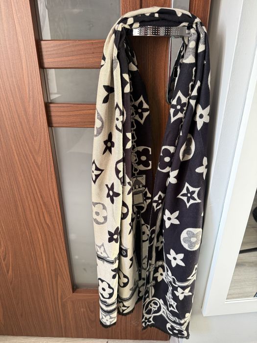 Szalik beżowo czarny