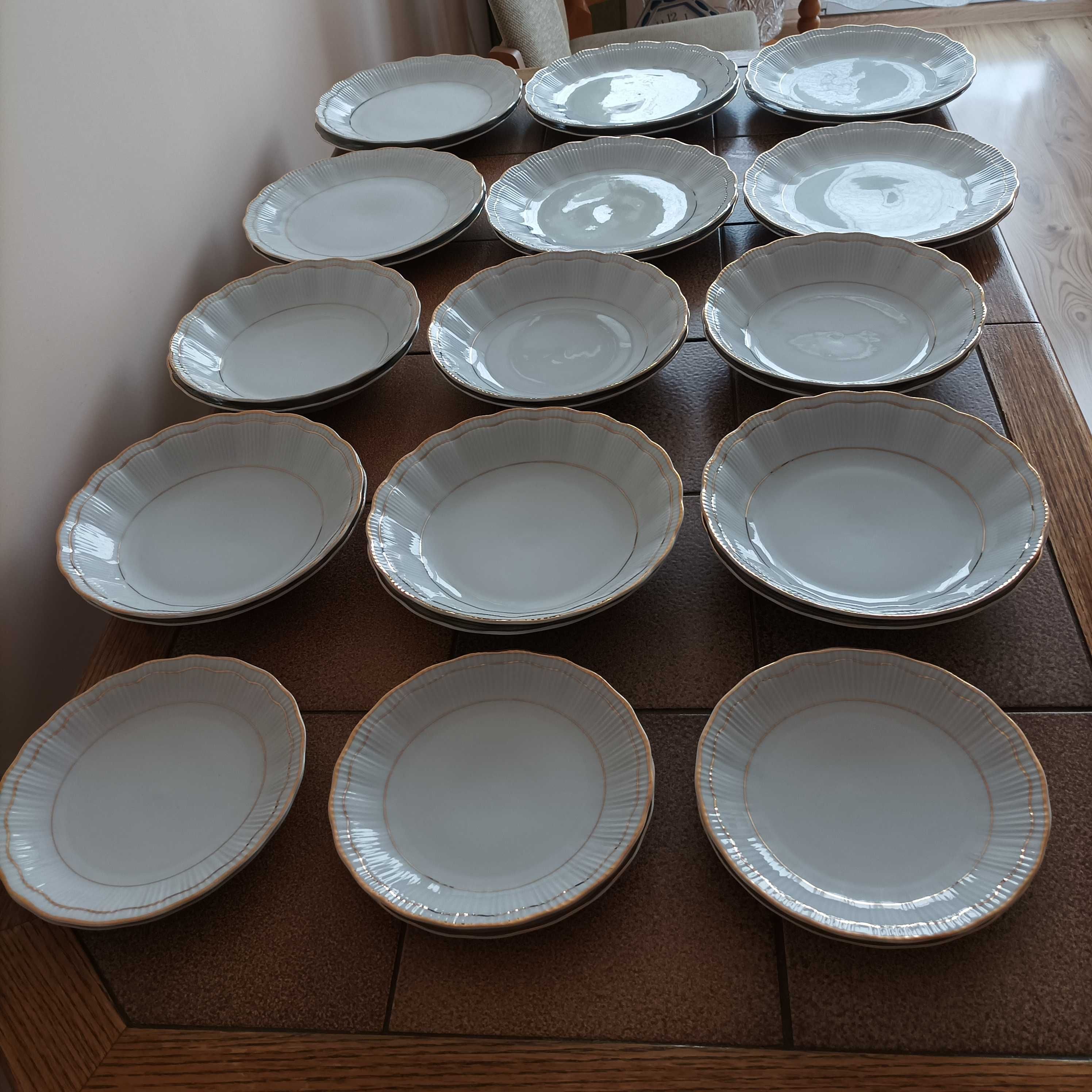 Serwis obiadowy porcelana Wałbrzych z czasów PRL
