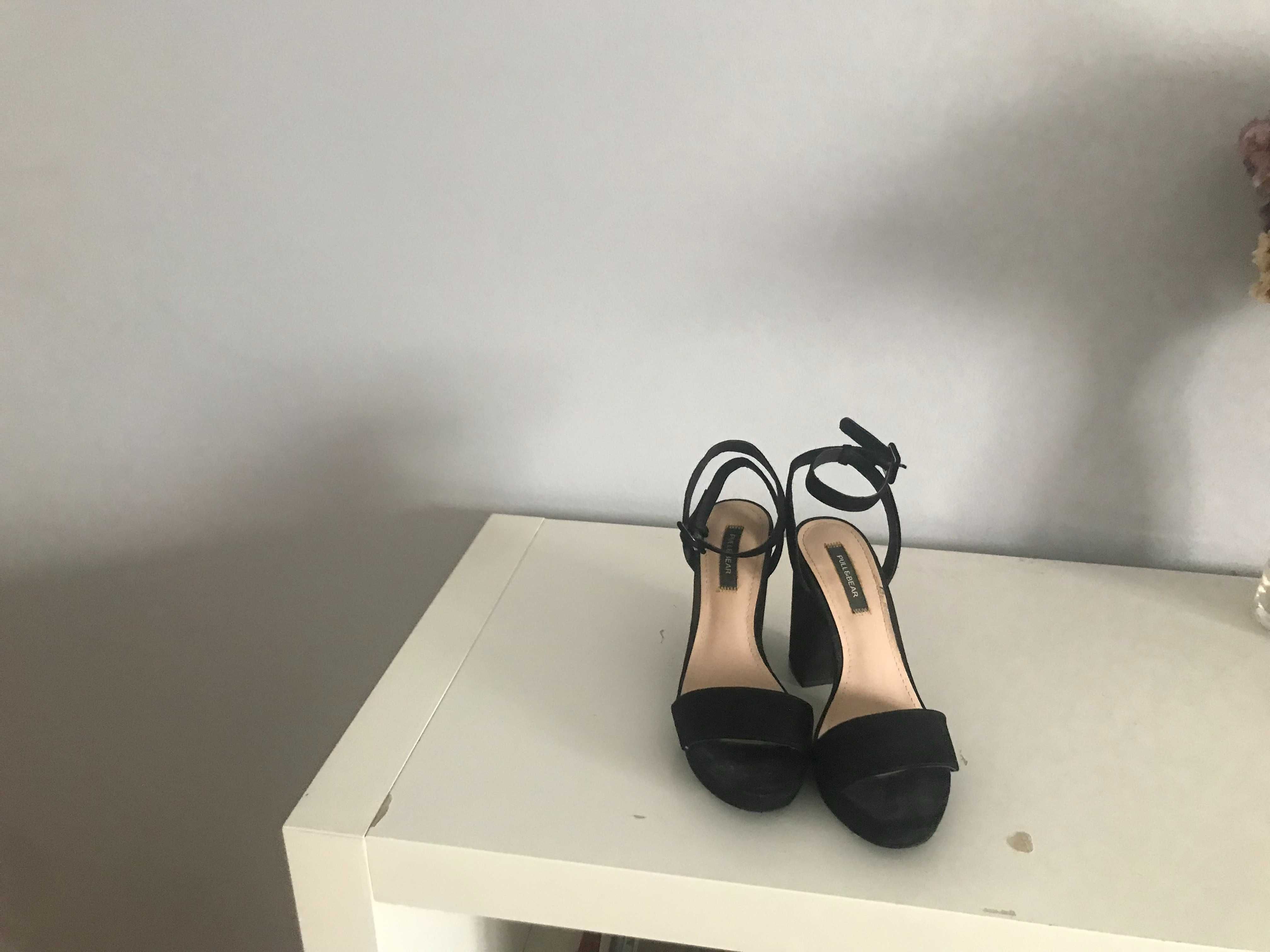 Conjunto de 3 sapatos de senhora