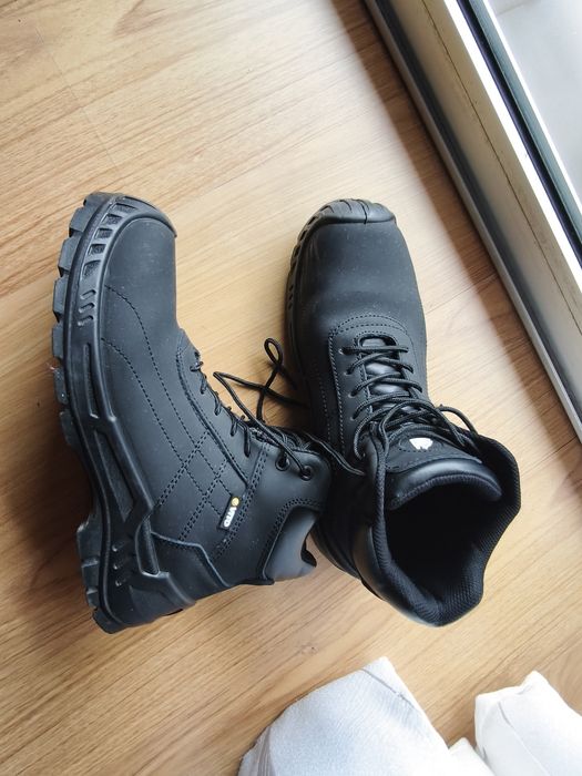 Bota em pele Vitto Security N43 ( impecável)