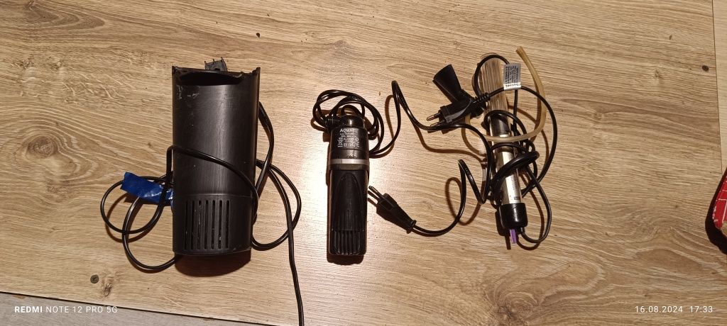 Akwarium 54 litry plus akwarium 8 litrów plus żwirek plus osprzet