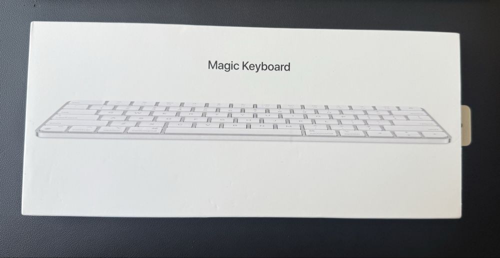 Apple Keyboard (White) + Mouse Satechi