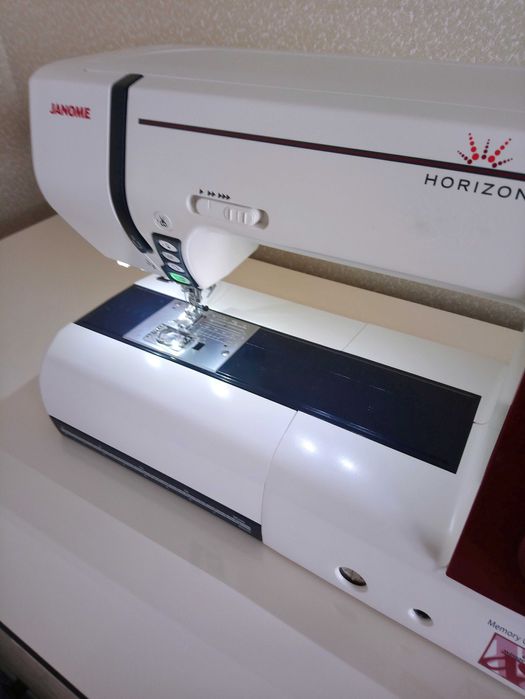Швейна машина Janome Memory Craft 7700 QCP (аналог Janome Skyline s 5)