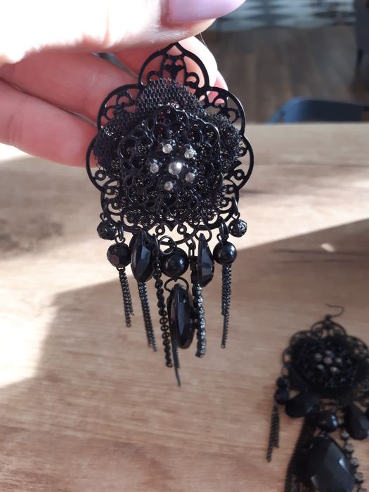 Kolczyki czarne eleganckie długie wieczorowe