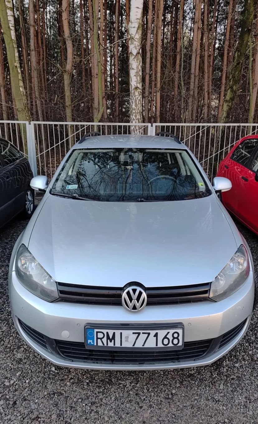 Volkswagen Golf VW Golf VI 1.6 TDI 2013r. nieuszkodzony Kombi Diesel