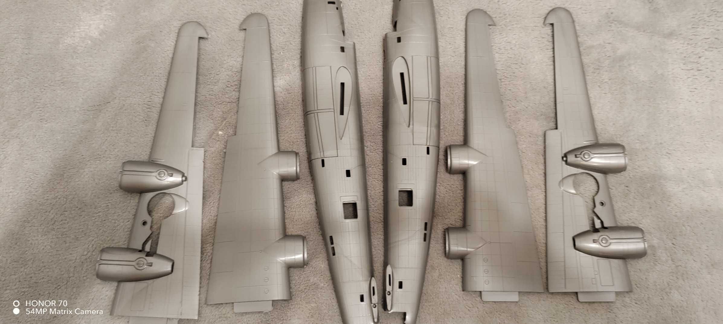 Model do sklejania unikat Airfix  B-24J Liberator 1:72