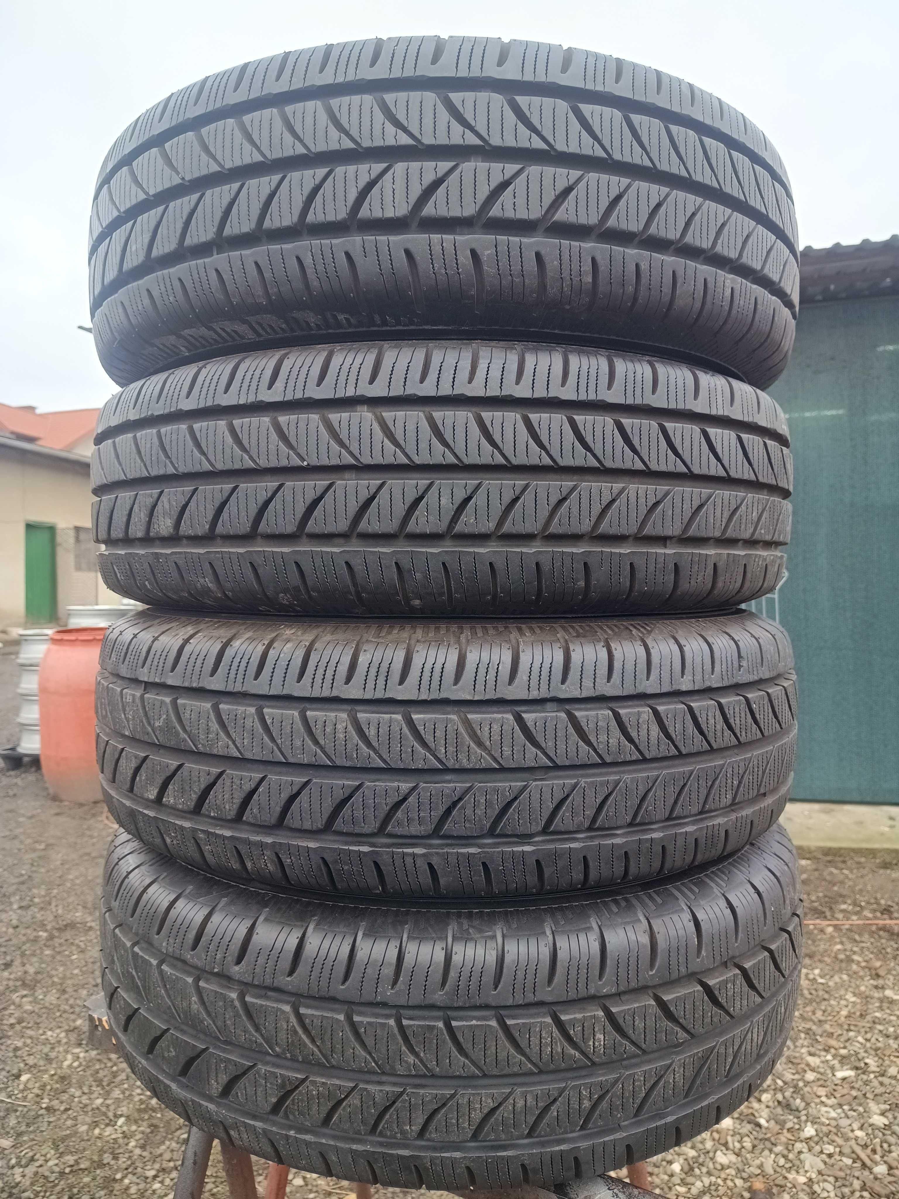 Opony zimowe Yokohama 225/75R16C z 2021r - 10mm