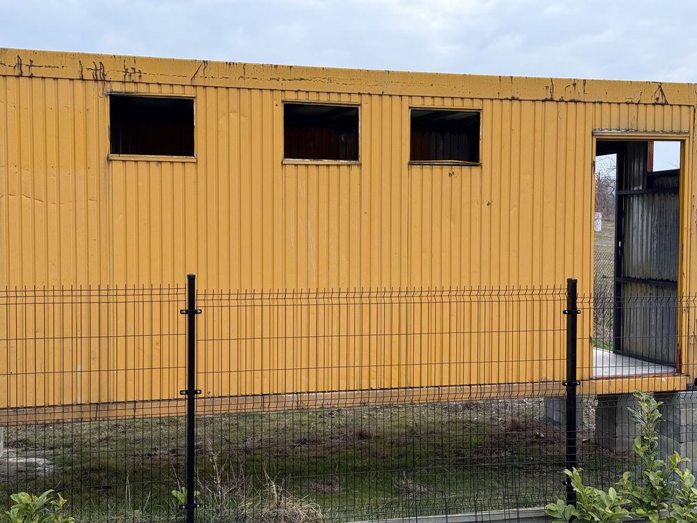 Kontener budowlany rama stalowa obudowana blachą ocynkowaną solidny