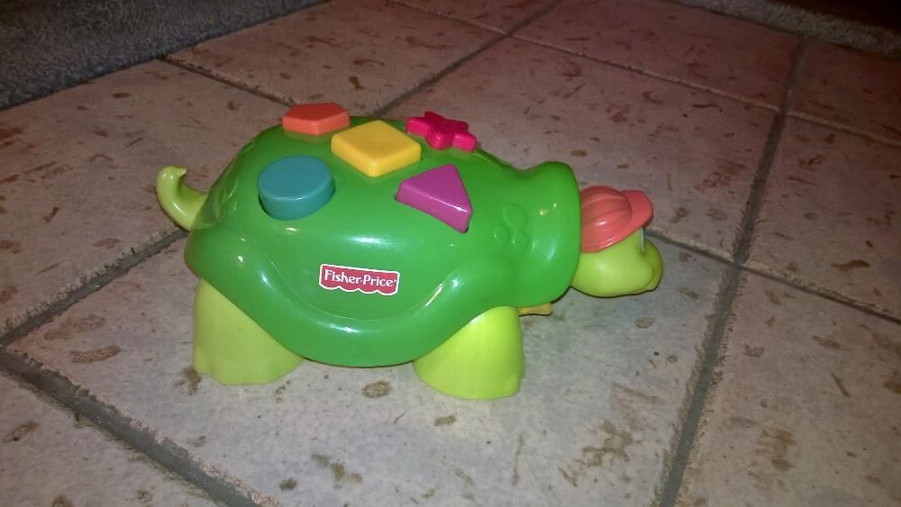 Brinquedo Ovni Fisher Price e Tartaruga Fisher Price