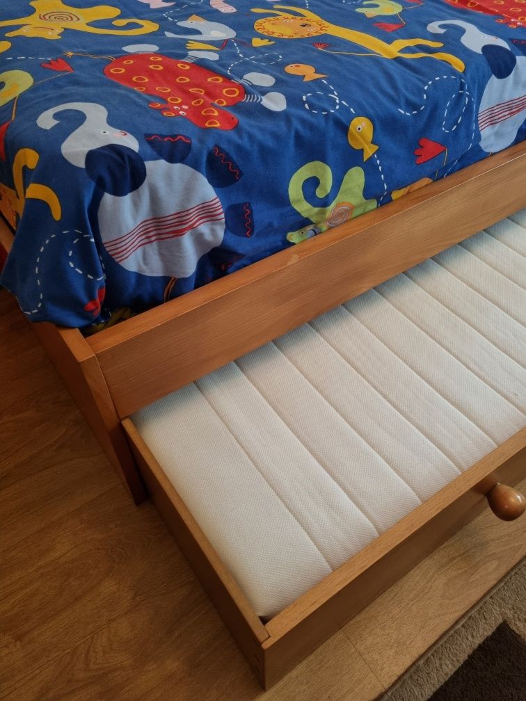 Cama solteiro com gavetas colchão Ikea