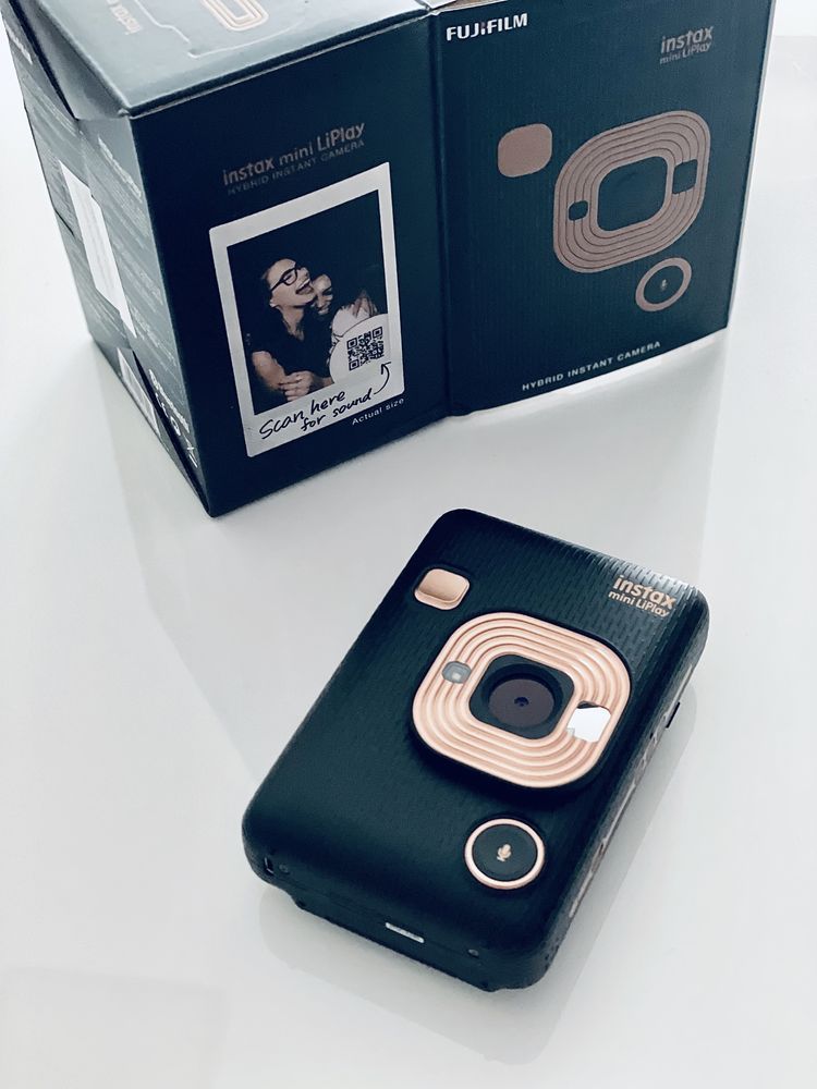 Aparat Fujifilm Instax mini LiPlay Elegancka Czerń