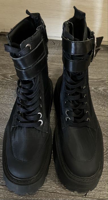 Демисезонні черевикі ZARA