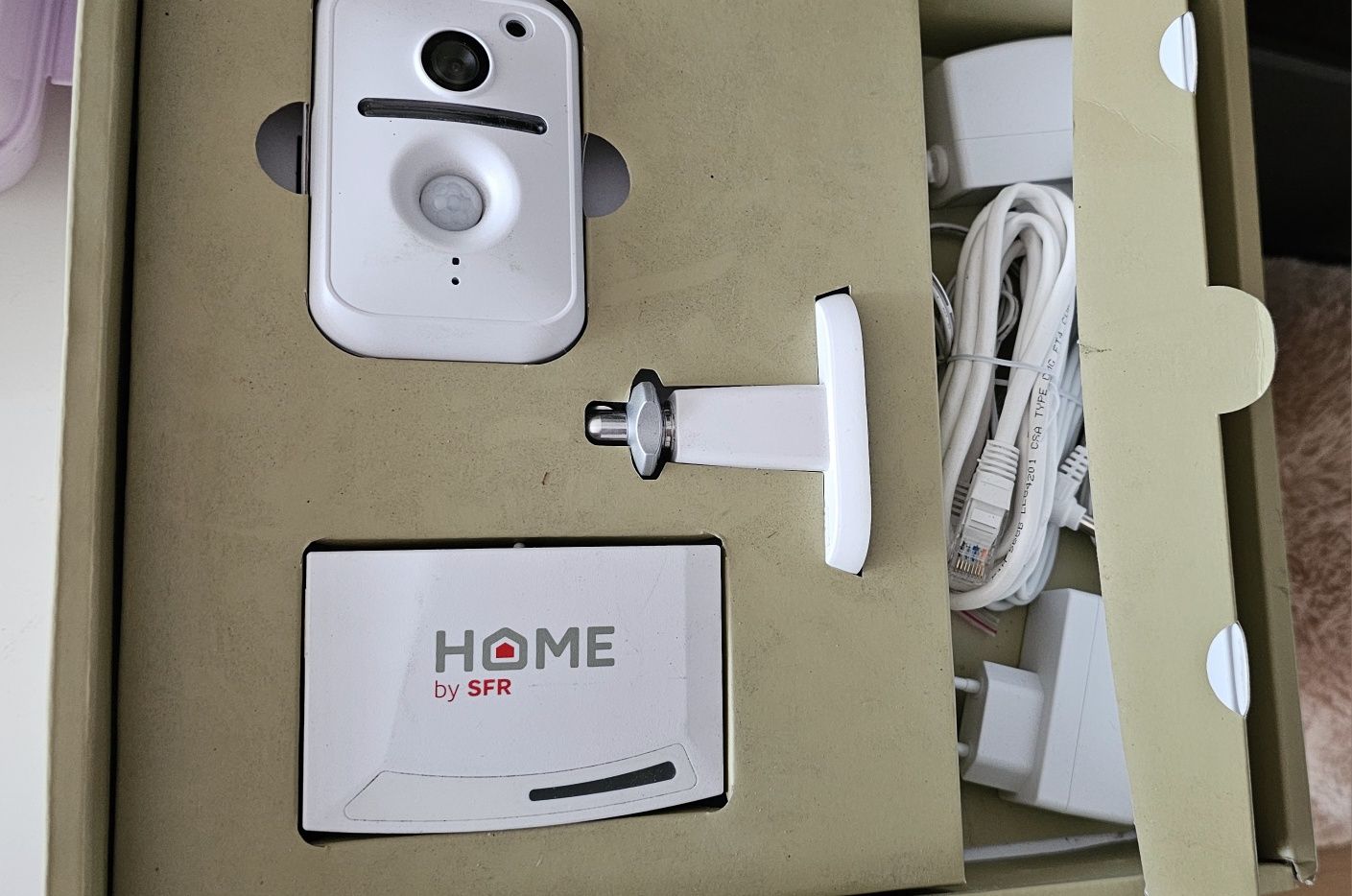 Sprzedam alarm domowy bezprzewodowy SmartHome