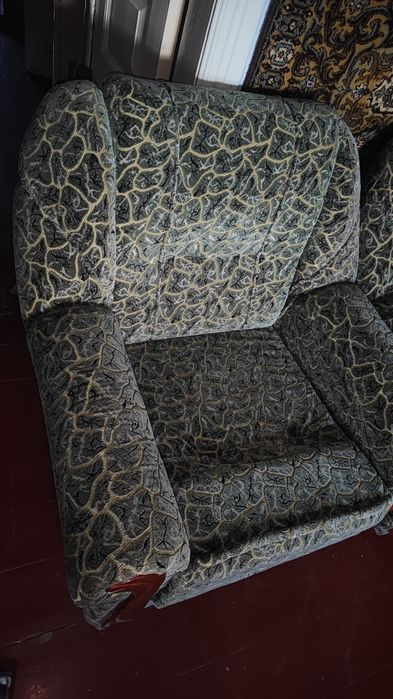Комплект диван та 2 крісла ( розкладні)