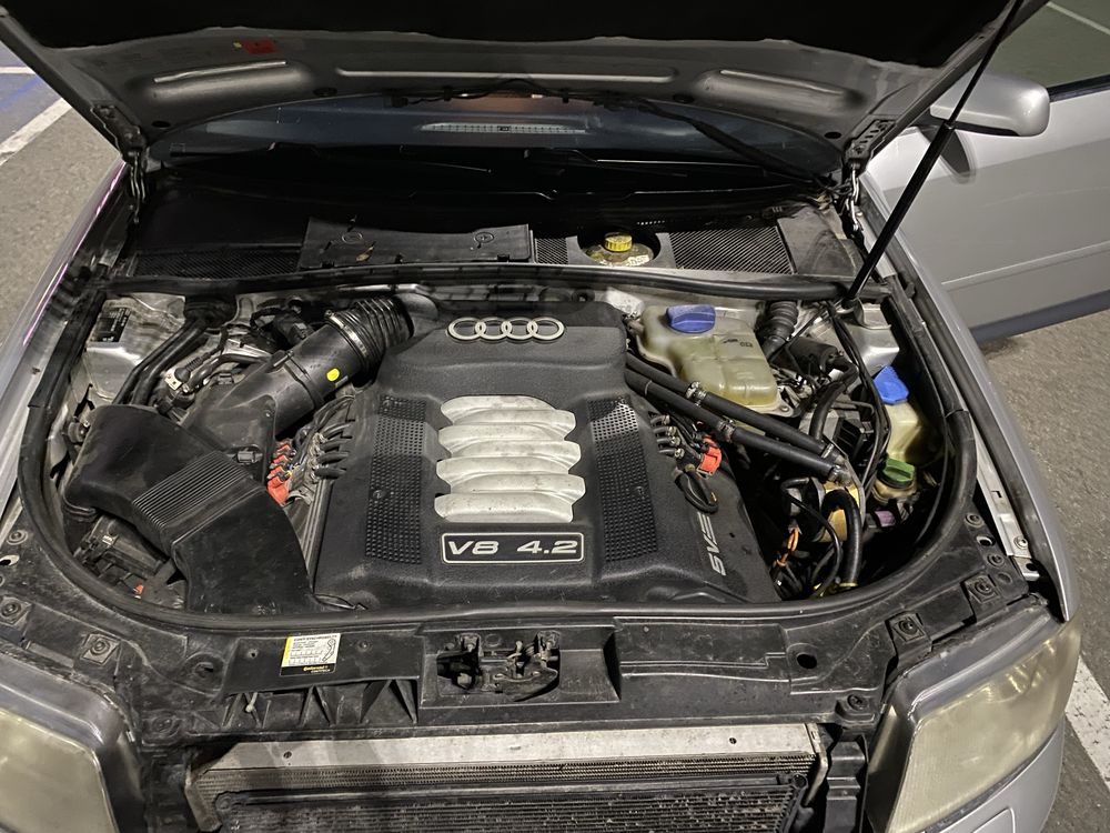 Audi a6c5.             (s6)